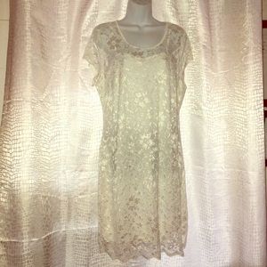 Almost Famous Women’s 👗